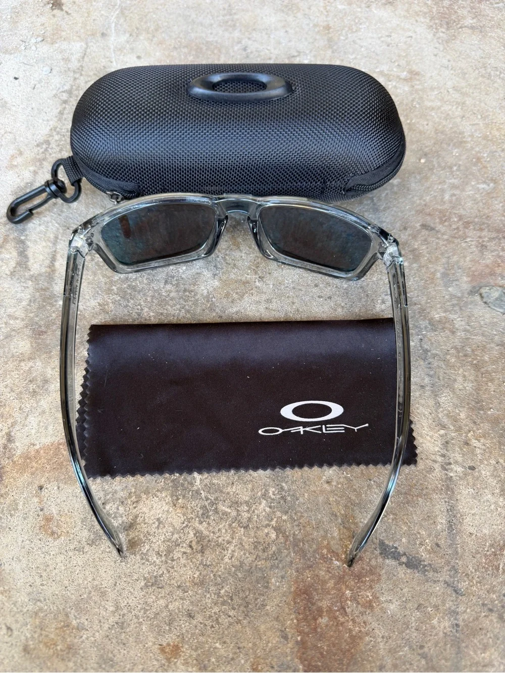 Oakley Holbrook Sunglasses Ruby Red Fire Iridium Prizm Lens Crystal Clear